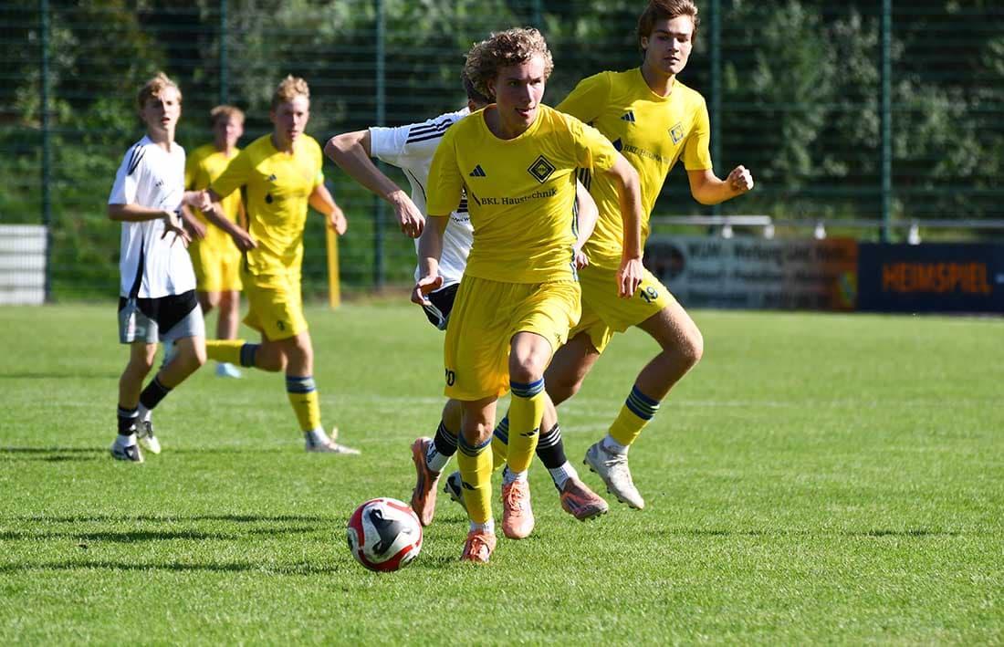 U19 des Osterrönfelder TSV dreht Rückstand und bringt 3:2 gegen Pansdorf über die Zeit