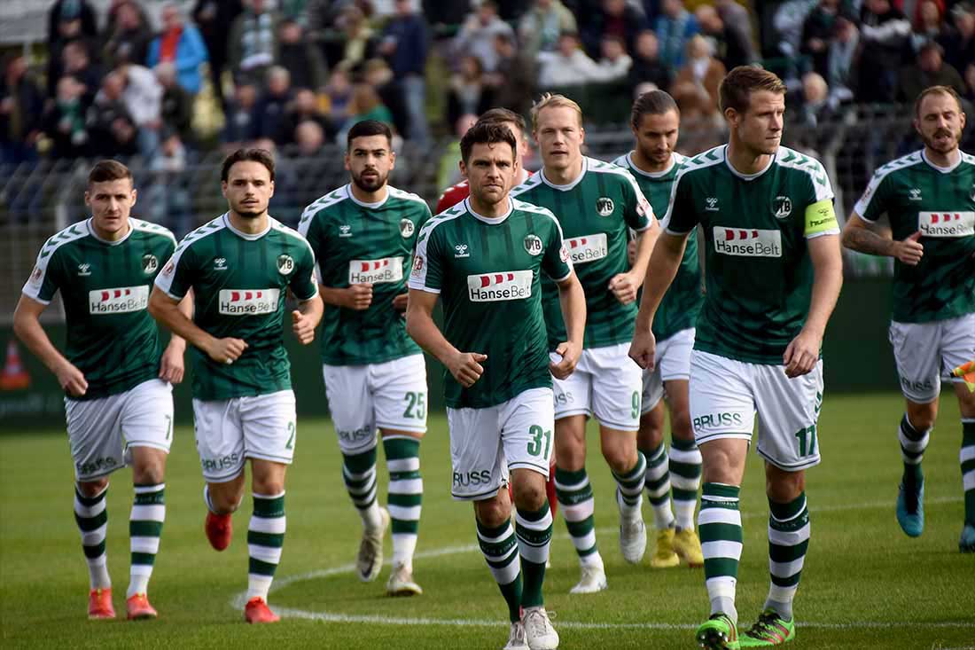 VfB Lübeck auf Titeljagd: Meisterschaft und Landespokalsieg