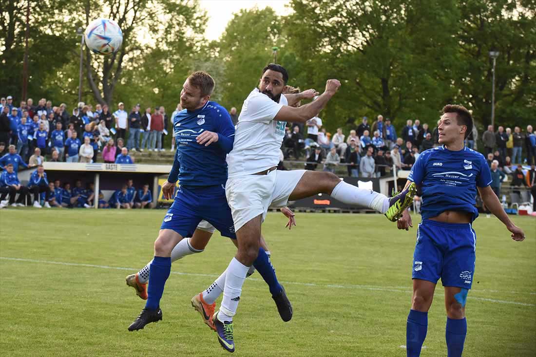 4:2 gegen Rotenhof: Rocco Leeser und VfR Neumünster mit erstem Step
