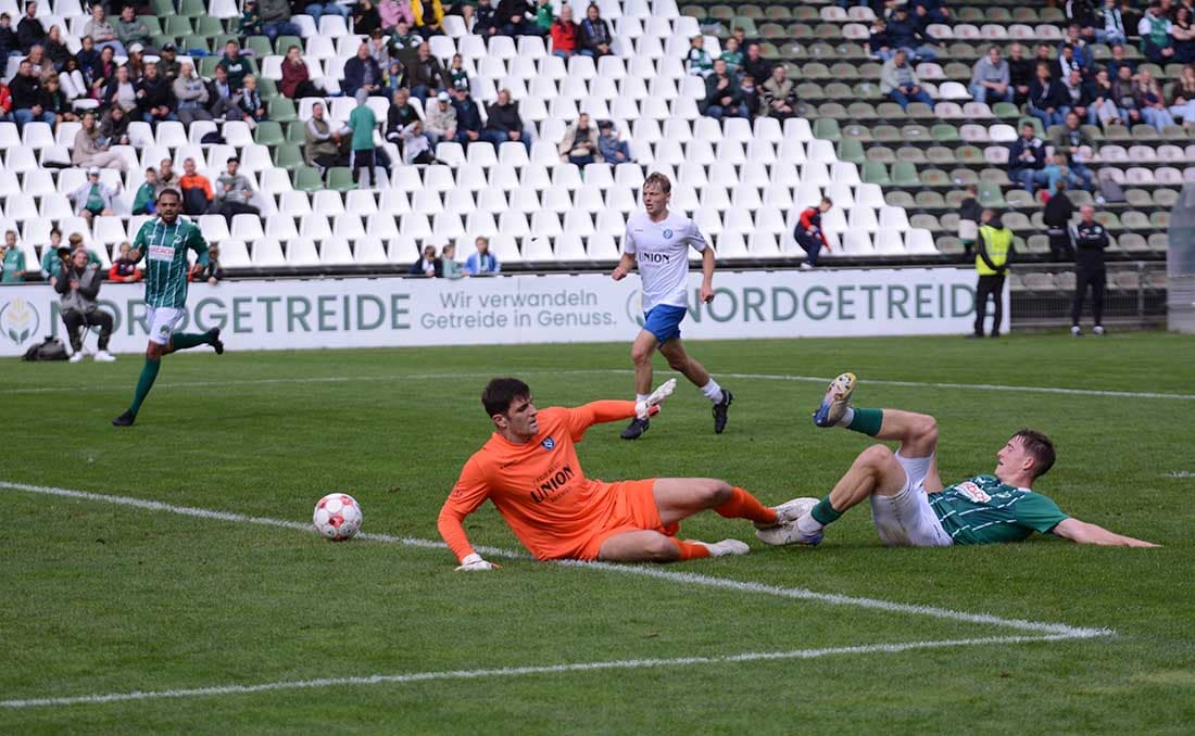 Endlich Befreiungsschlag: VfB Lübeck feiert mit 2:1 ersten Saisonsieg gegen den Bremer SV