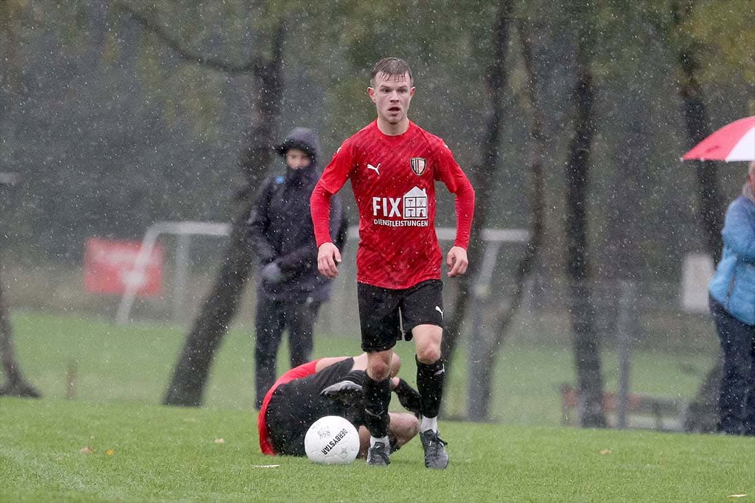 In Unterzahl Jonas Hillmer Matchwinner im 4:3-Krimi zwischen Rantrum und RS Kiel