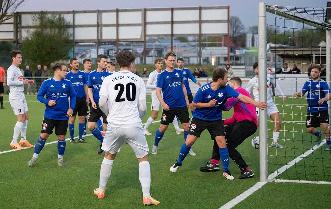 Heider U 23 zittert sich ins Ziel – Chancenwucher beim 4:3 gegen den BTSV