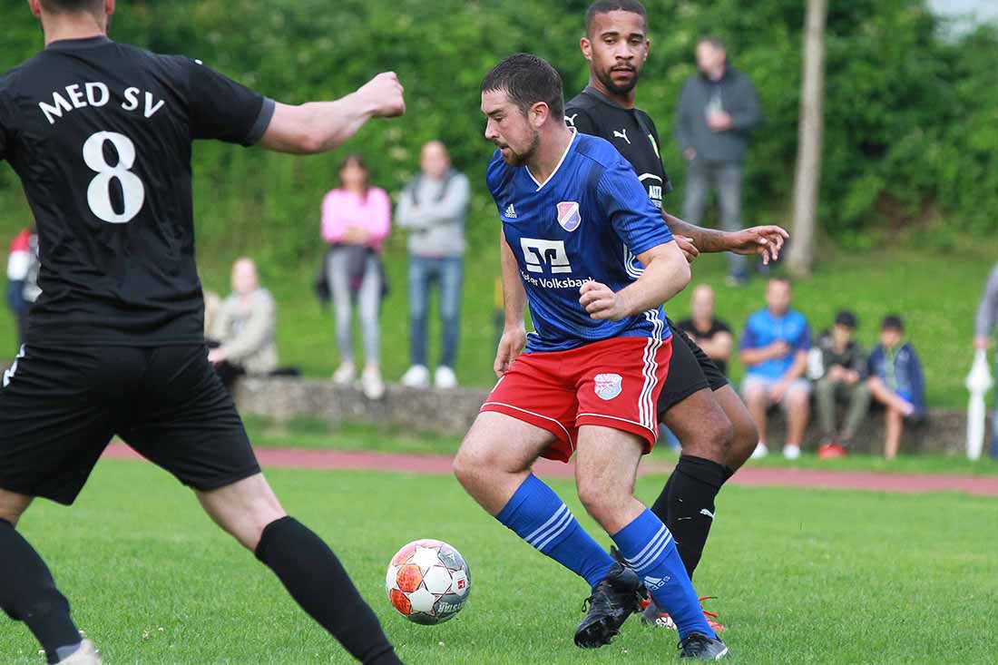 Übersicht Landesliga Schleswig: Mike Fischer sichert Eidertal 3 Punkte in Lindholm