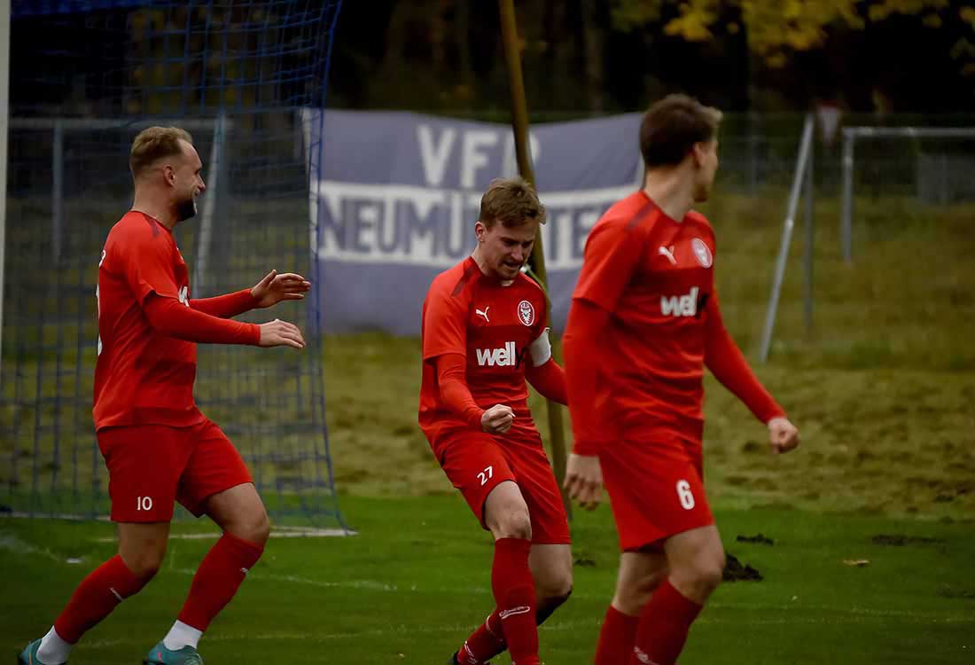 Kilias Yannik Jakubowski schnürt Dreier-Pack beim 4:1 beim VfR Neumünster