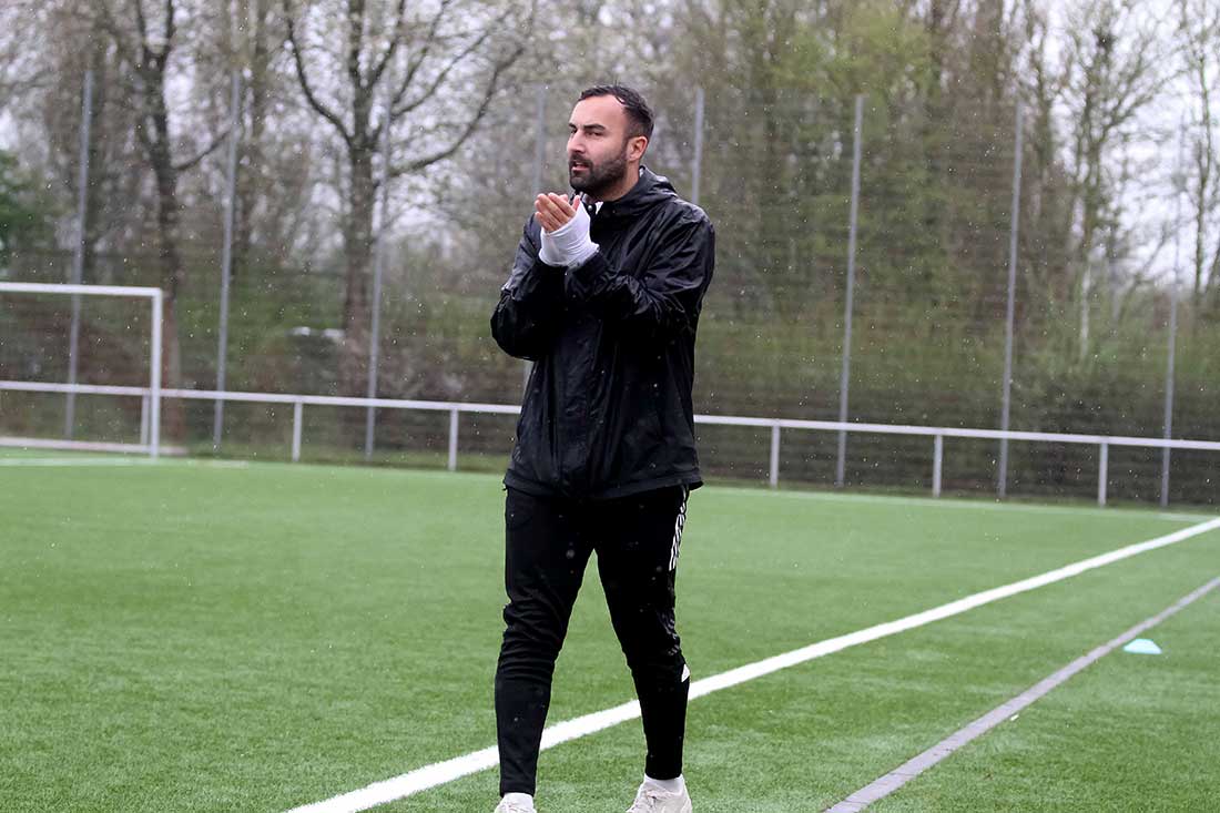 Trainer Coskun Yamak und Co Erdogan Cumur verlängern in Kronshagen