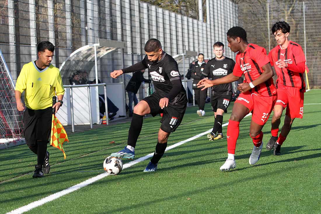 Arbeitssieg bei Hitze und Hubbelpiste: Eckernförder SV wahrt seine Erfolgsserie
