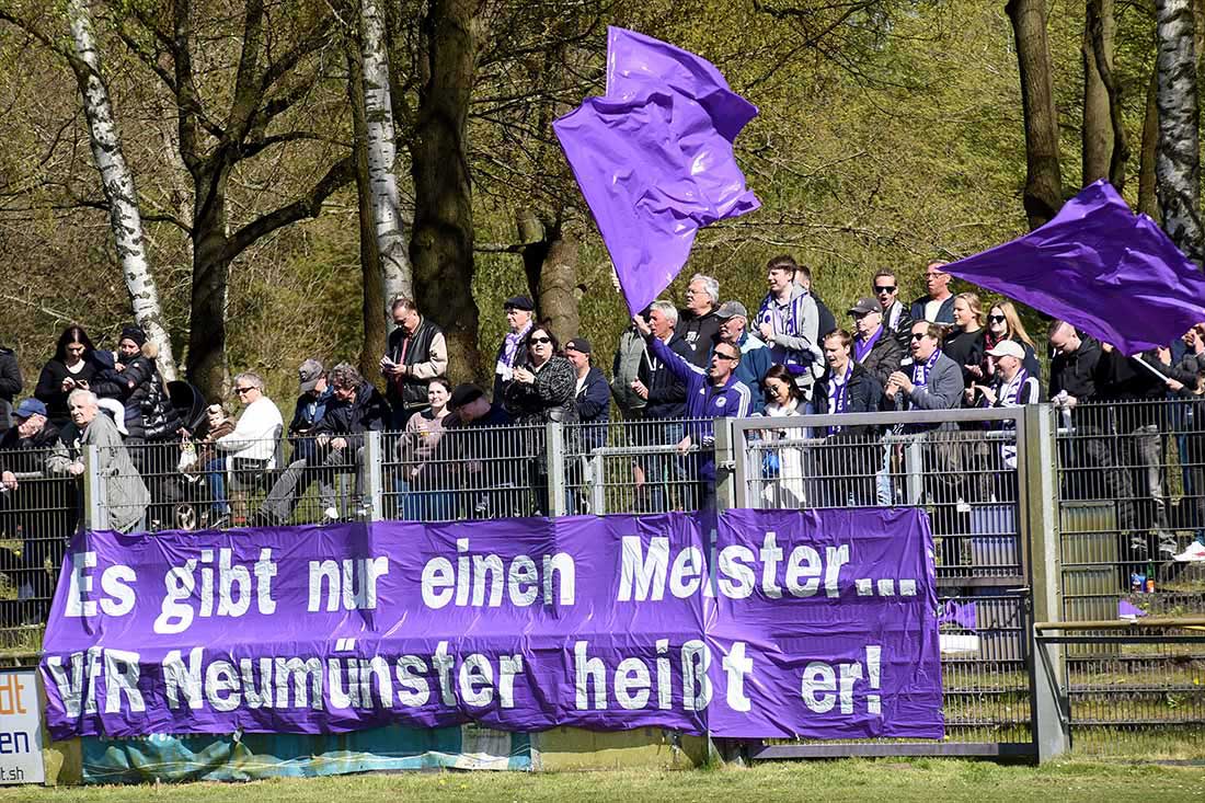 VfR Neumünster: (Fast) Alle Spieler müssen gehen
