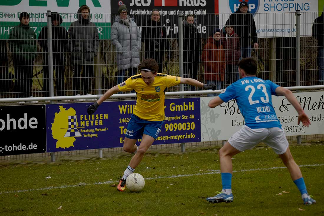 Kurs Norddeutschland: Regionalliga-Aufsteiger SV Todesfelde bindet wichtiges Spielgerüst