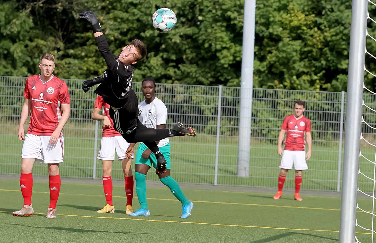 Gettorfer Trainer Christian Schössler findet gute Mischung aus jung und alt