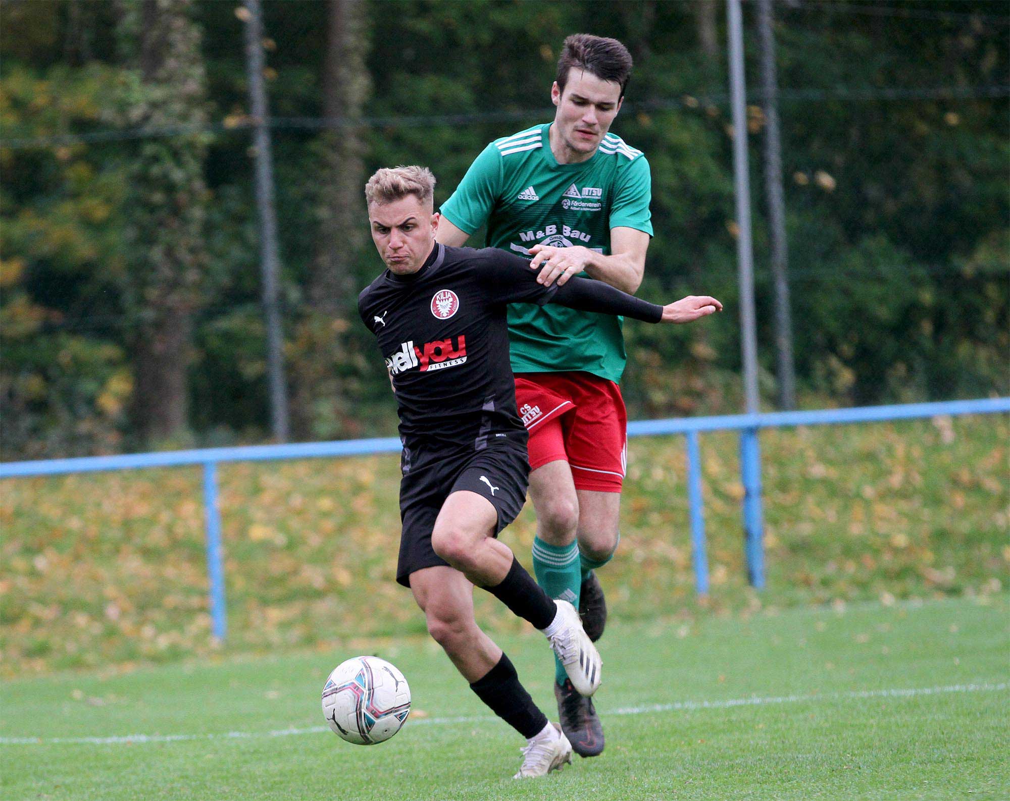 Luca Aouci und Tom Baller toben sich aus