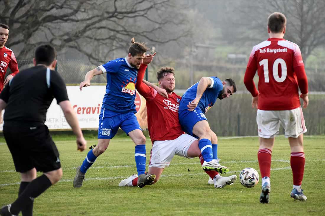 Bargstedt sendet Lebenszeichen und punktet im Kellerderby