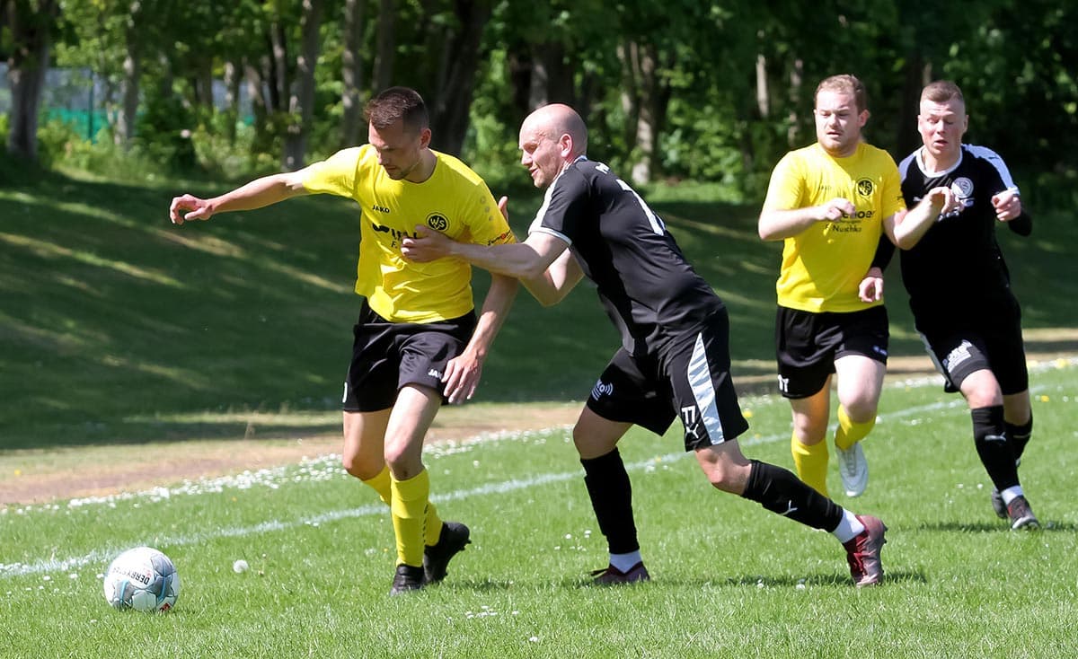 4:2 gegen Saxonia – Kessler-Doppelpack bringt Wiker SV auf Siegerstraße