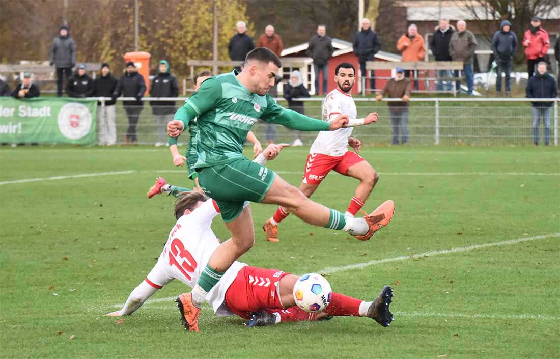 PSV Neumünster mit souveränem 5:1-Heimsieg gegen VfB Lübeck II