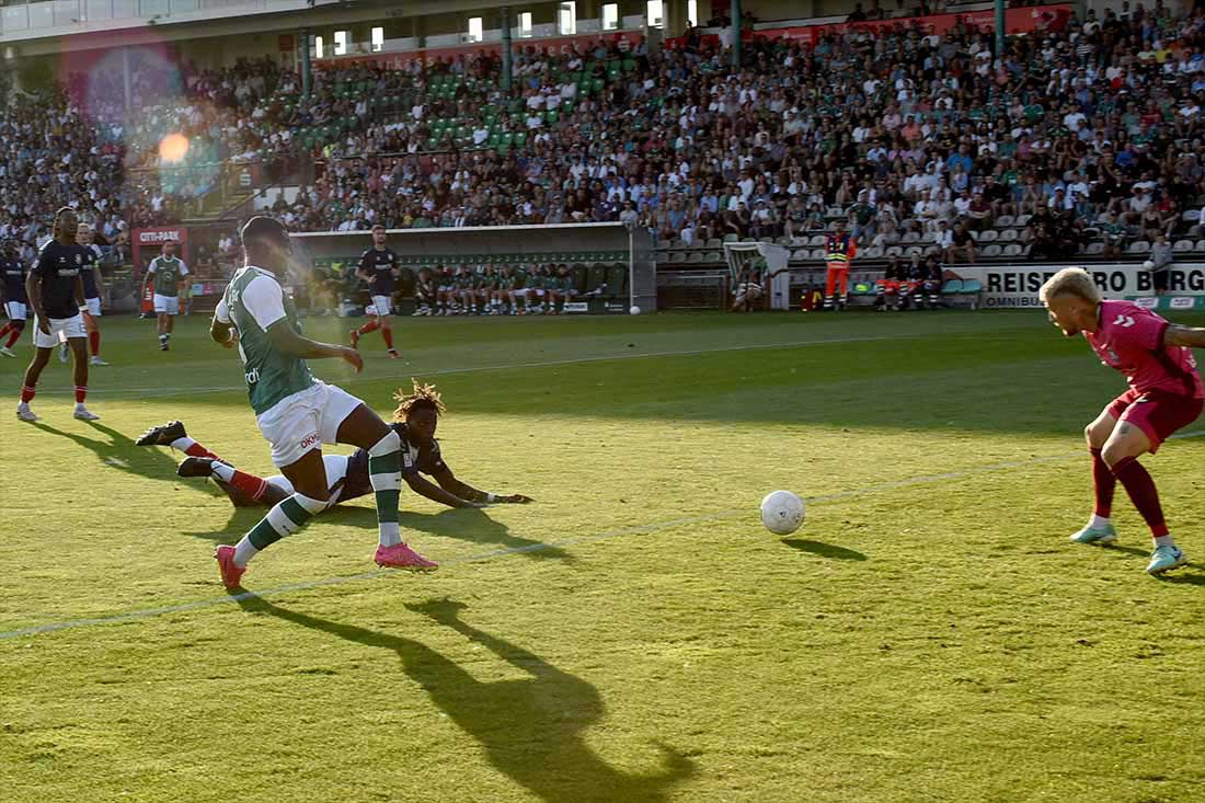 Herdi Bukusu schießt VfB Lübeck gegen Phönix ins Halbfinale