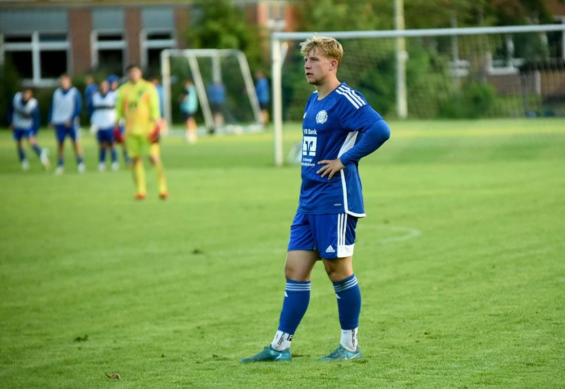 Spitzenreiter Nortorf mit 3:0-Arbeitssieg gegen Aufsteiger Meldorf