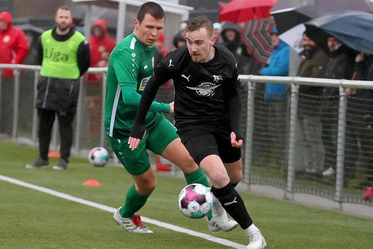 Eckernförder SV bleibt souverän – 3:0-Sieg gegen Heider SV U23