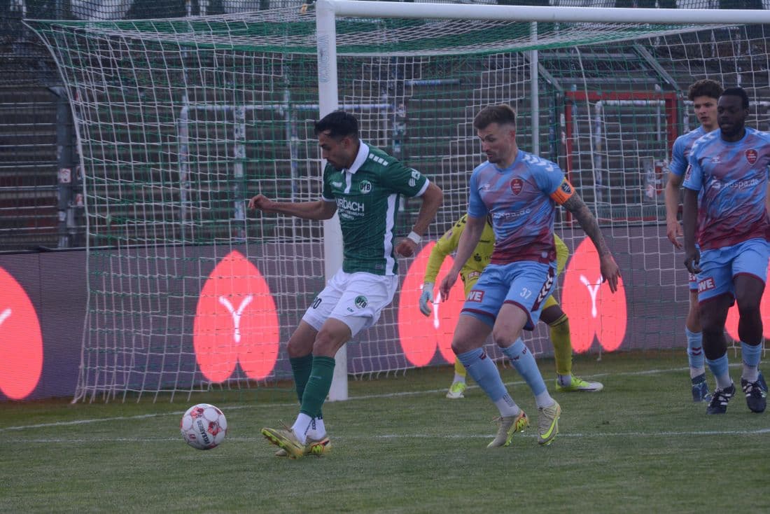 Starker Weiche-Keeper Ronny Seibt und Eigentor lassen VfB Lübeck beim 0:1 verzweifeln