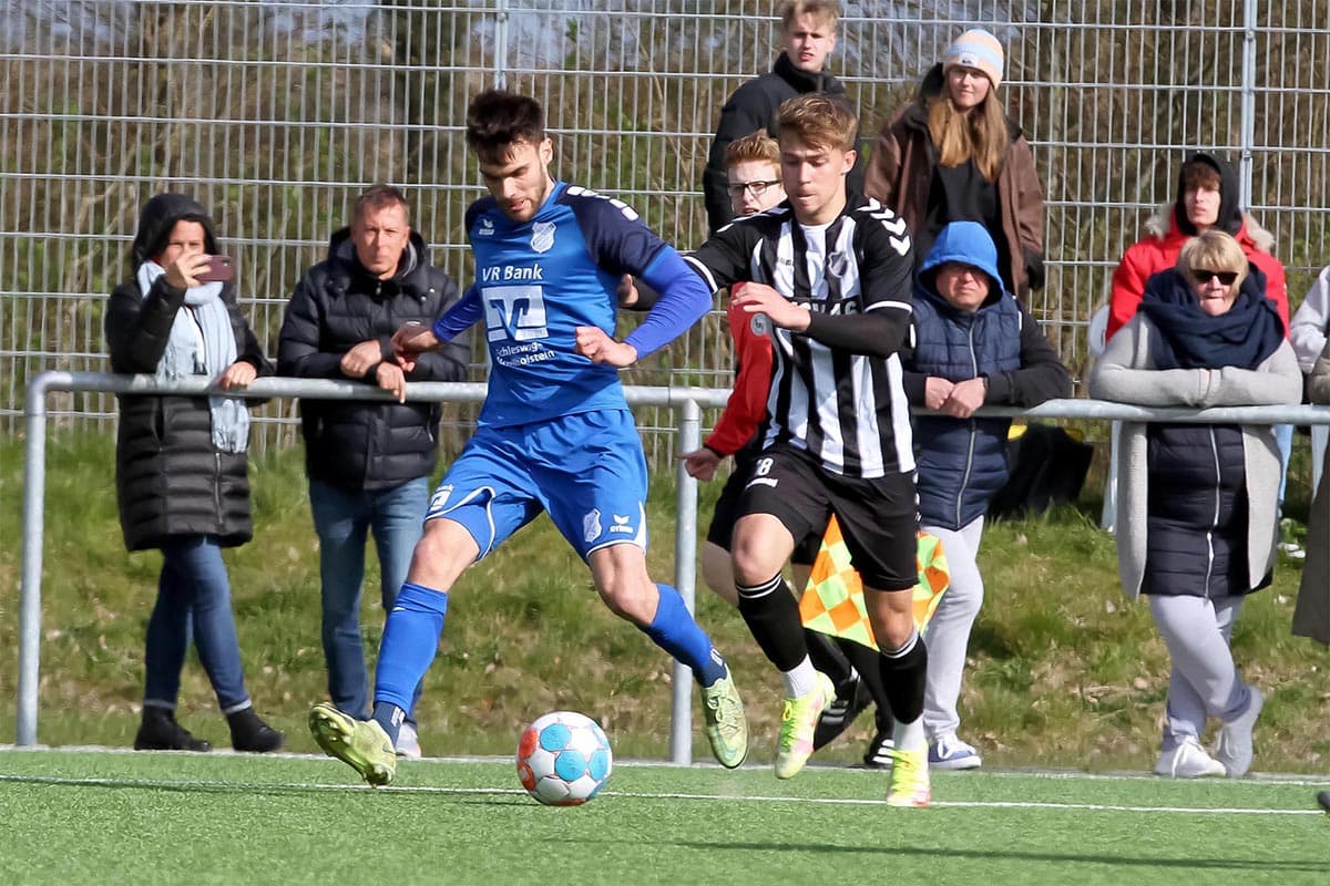 Dreierpack von Haß sorgt für 4:2-Derbysieg des OTSV in Jevenstedt