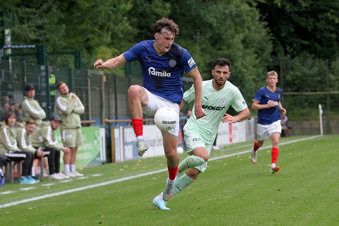 Holstein Kiel II rehabilitiert sich mit 6:2-Kantersieg gegen PSV Neumünster