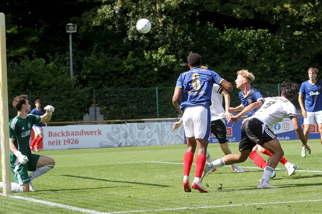 U23-Jungstörche feiern ungefährdeten 3:0-Heimsieg gegen Reinfeld