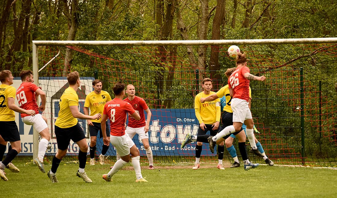 RS Kiel landet Befreiungsschlag beim souveränen 3:0 gegen Jevenstedt