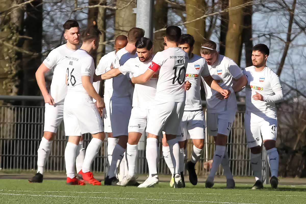 3:1 gegen Lindholm – Inter Türkspor Kiel bucht durch Waschko, Akbaba und Acer Ticket für Meisterrunde