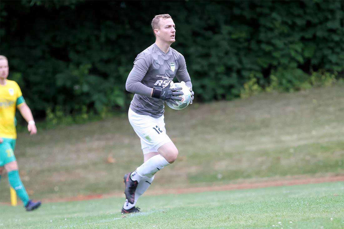 VfR Neumünster erarbeitet sich 4:0-Sieg gegen SVE Comet Kiel