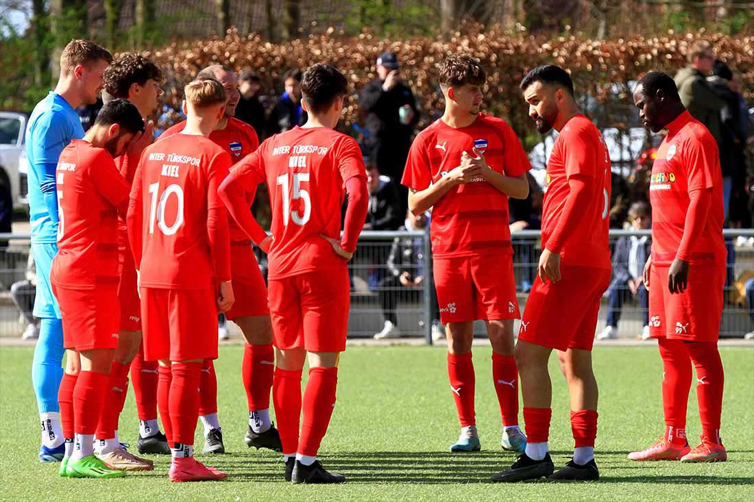 Inter Türkspor Kiel steht nach 1:6 in Eichede Wasser bis zum Hals