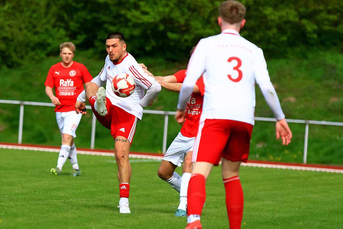 Übersicht VL Ost: MED SV mit Leidenschaft nach 1:3 noch 3:3 gegen Saxonia