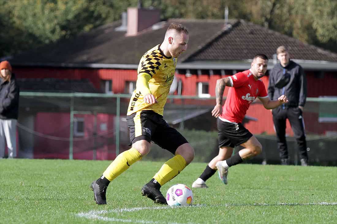 TSB Flensburg beim 3:0 gegen Friedrichsberg sehr souverän – Zuth schnürt Doppelpack