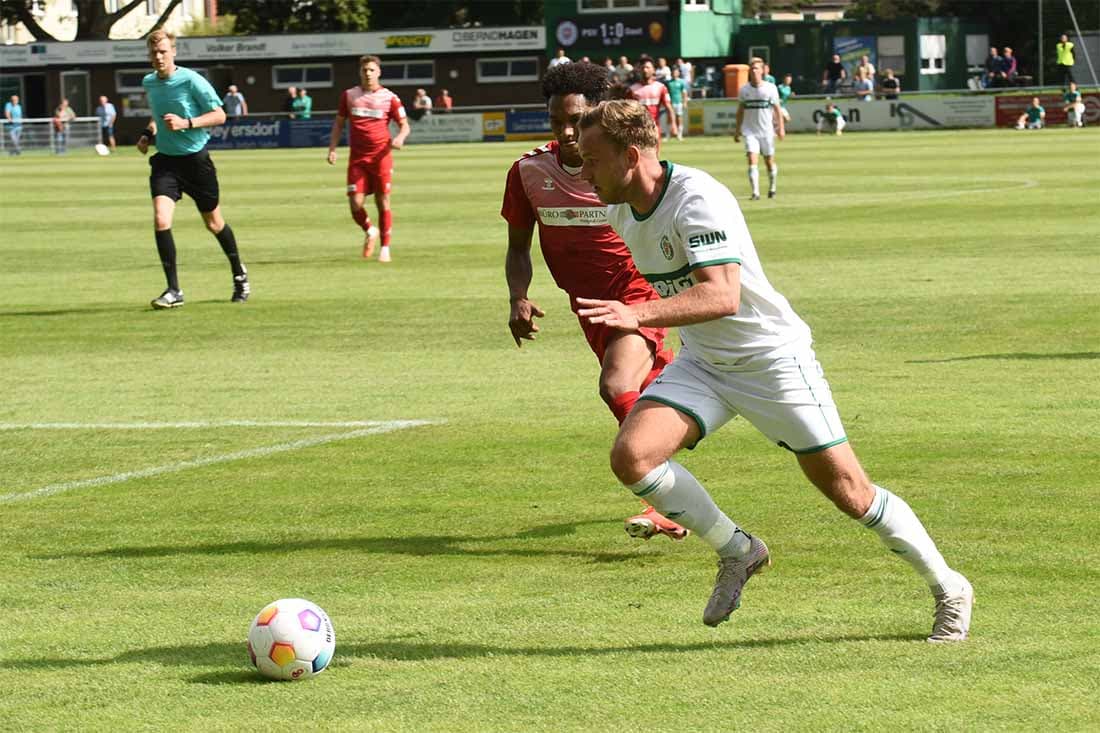 PSV gewinnt in doppelter Unterzahl – Barck und Küffner mit Rot
