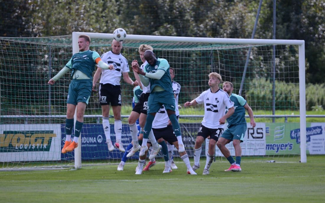PSV Neumünster mit viel Dusel bei Heider 4:2-Galavorstellung