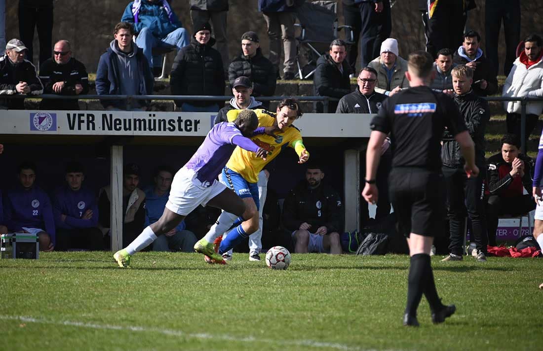 VfR Neumünster hat Spitzenreiter Todesfelde am Rande einer Niederlage