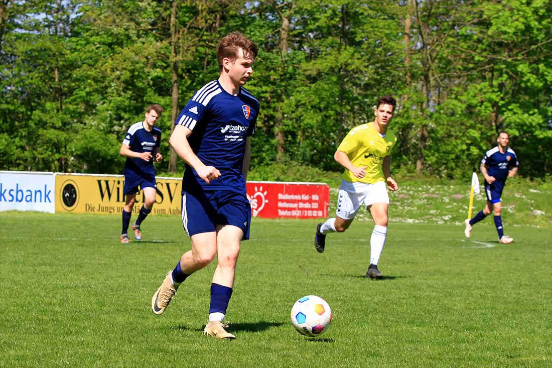 Wiker SV weiter im Anti-Lauf – Saxonia mit Dustin Riedel zum 3:1