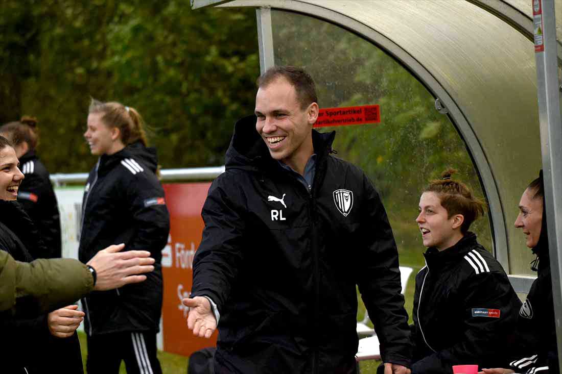 SG NieBar 2:6 gegen RS Kiel – Lisa-Julie Peters schnürt Viererpack