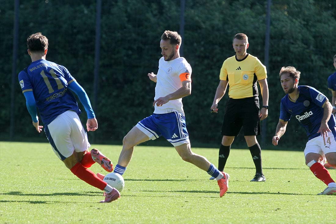 Frühe Tore ebnen VfR Neumünster Weg zum 4:0 beim Oldenburger SV