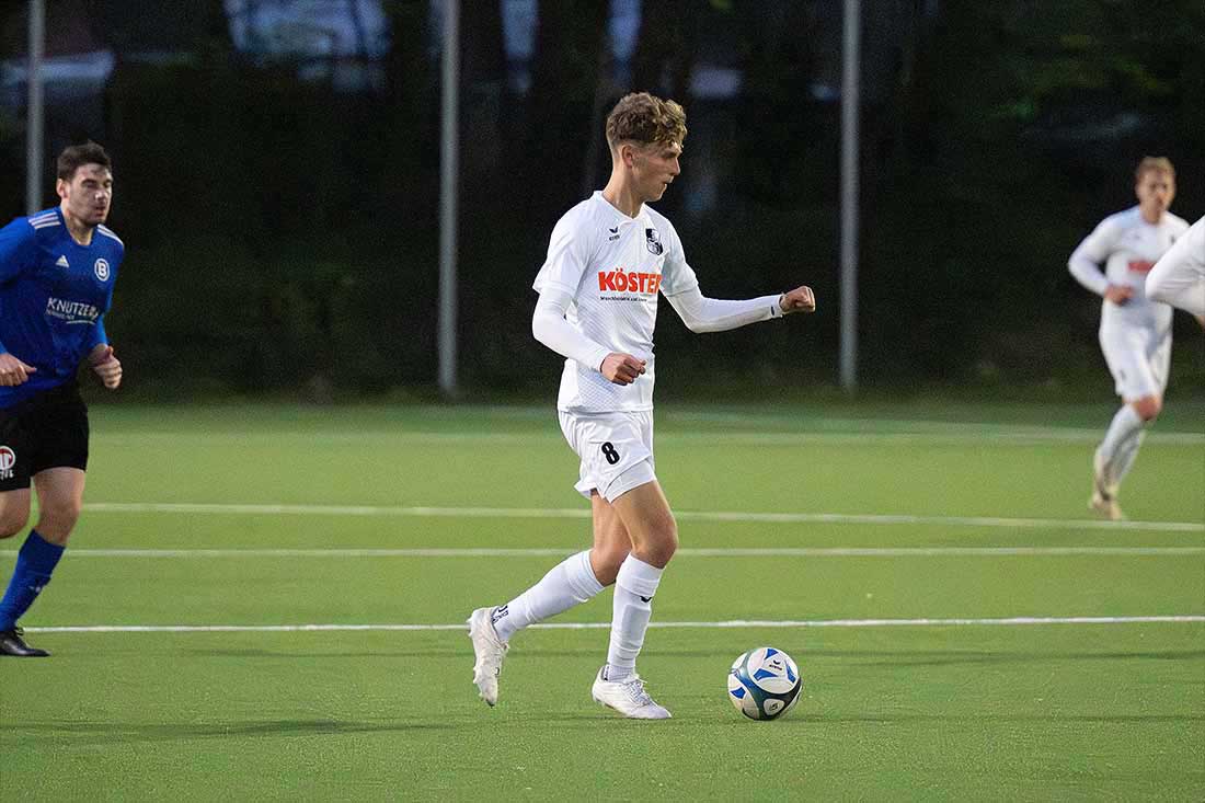 Meister Heider SV U23 mit einem 1:1 bei Schleswig 06 im letzten Spiel