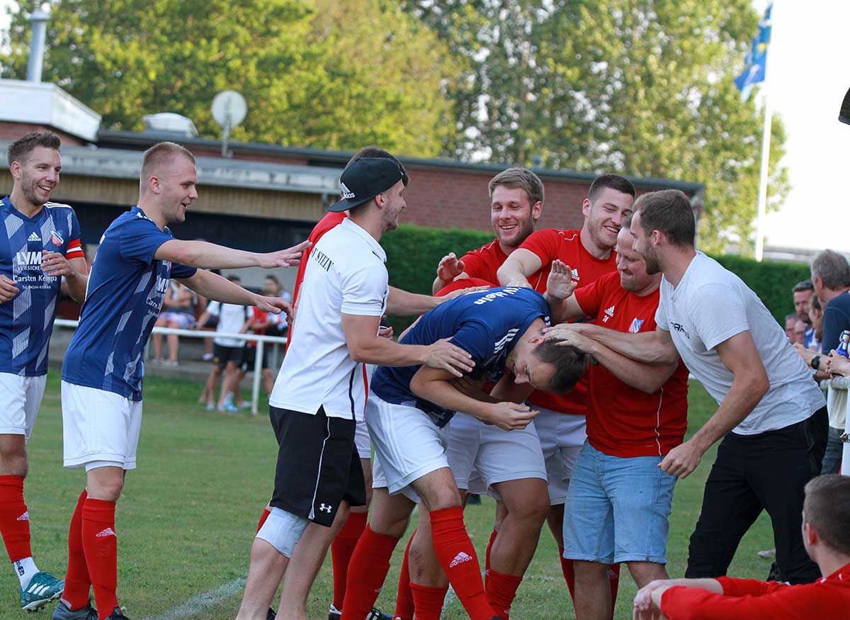 Veni, vidi, vici: Cedric Gnauck ist Steins Cäsar mit Golden Goal gegen Altenholz II