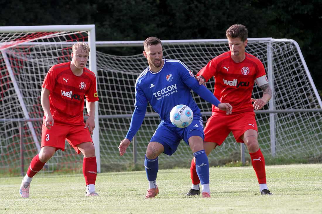2:1 in Hattstedt: Eidertal Molfsee hält Kurs Platz zwei
