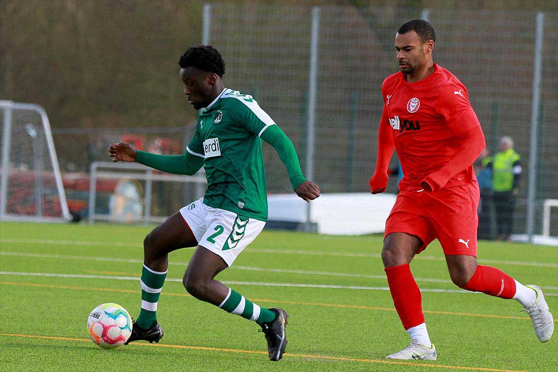 Mika Kieselbachs 3 Tore reichen Heider SV nicht gegen VfB Lübeck II