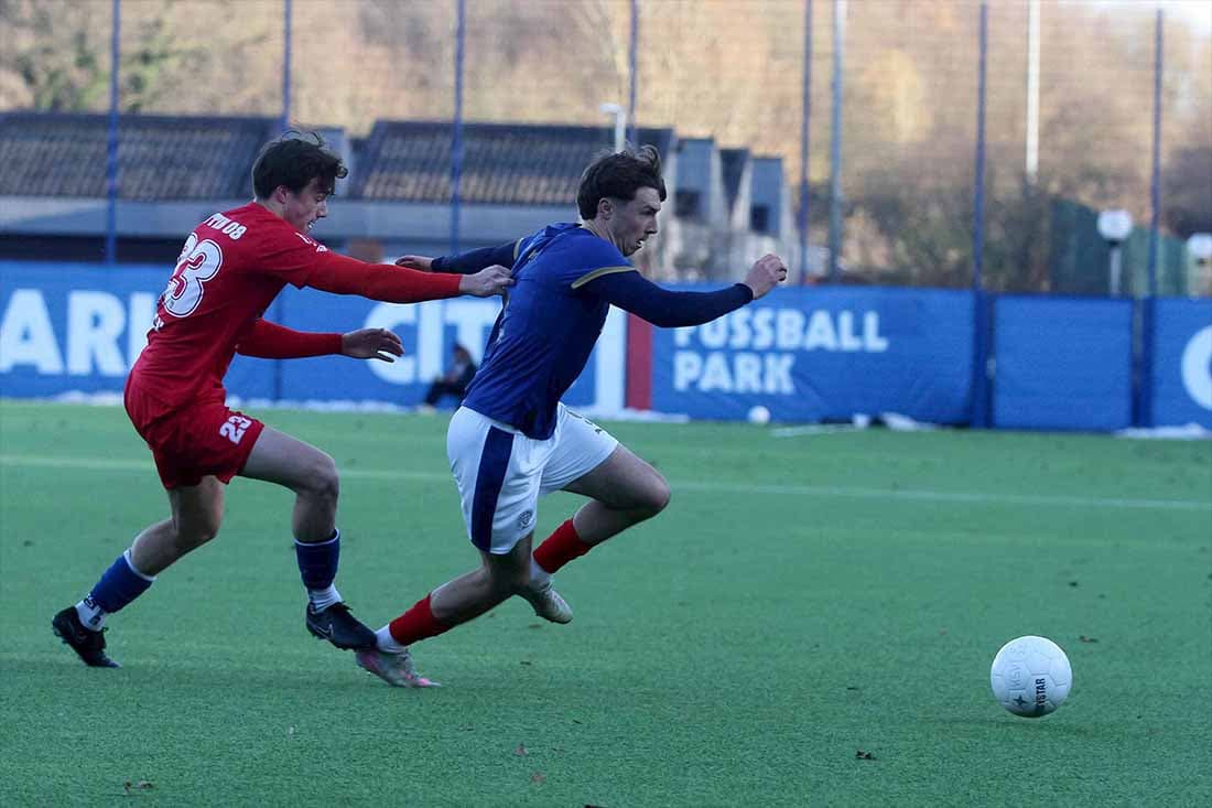 Auf Leihbasis: Louis Köster von Holstein Kiel zu Bochum II in die Regionalliga West