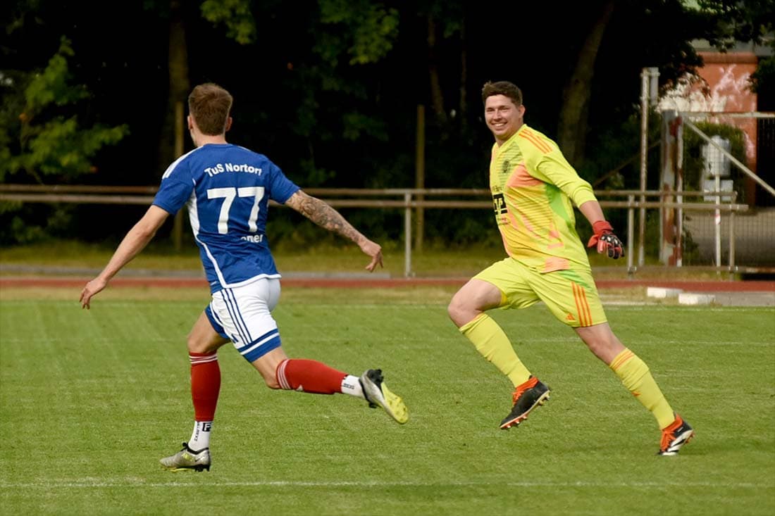 Fabian Kraemer erlöst Titelaspiranten Nortorf gegen Friedrichskoog