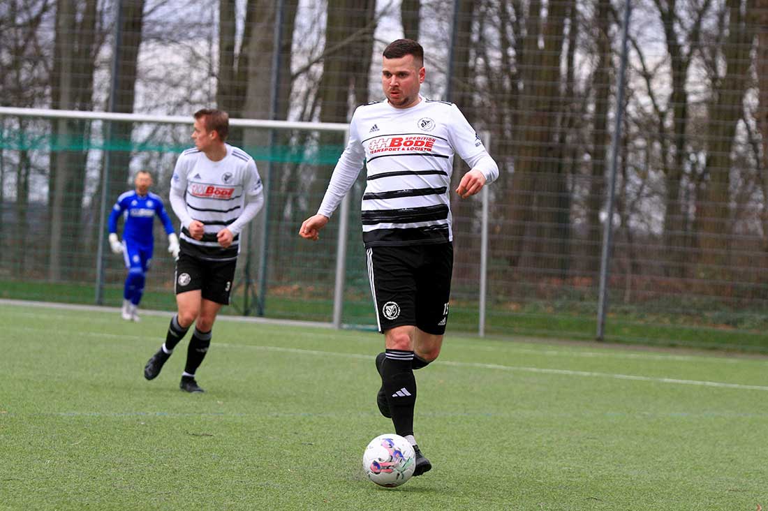 Reinfelds Franz Schlatow gelingt Golden Goal gegen VfB Lübeck II