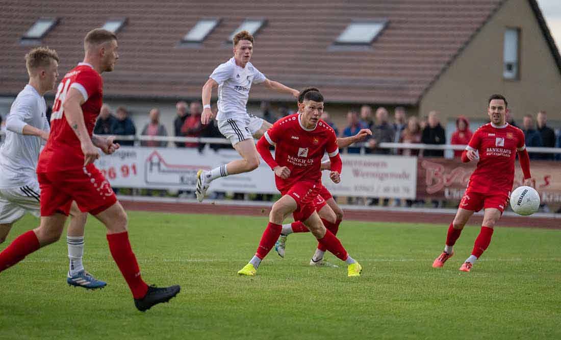Heider SV mit unnötiger 1:2-Auftaktniederlage in Schöningen