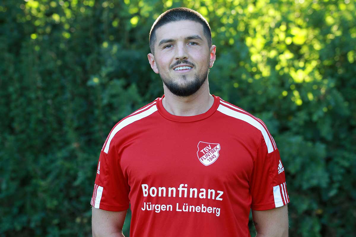 Moritz Hübner und Premton Jasari führen Flintbek zum 5:0 gegen Stein