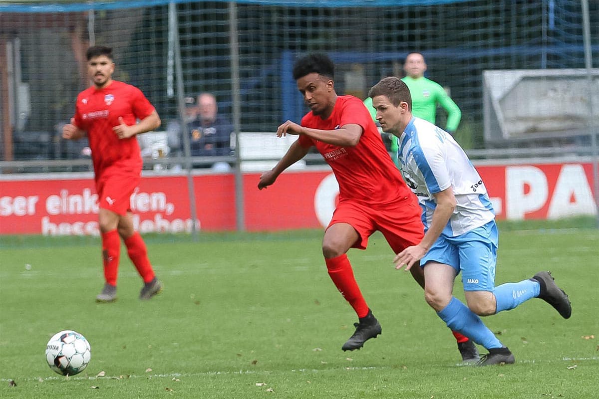 Ole Selmers Golden Goal lässt Suchsdorf und VfB Kiel feiern