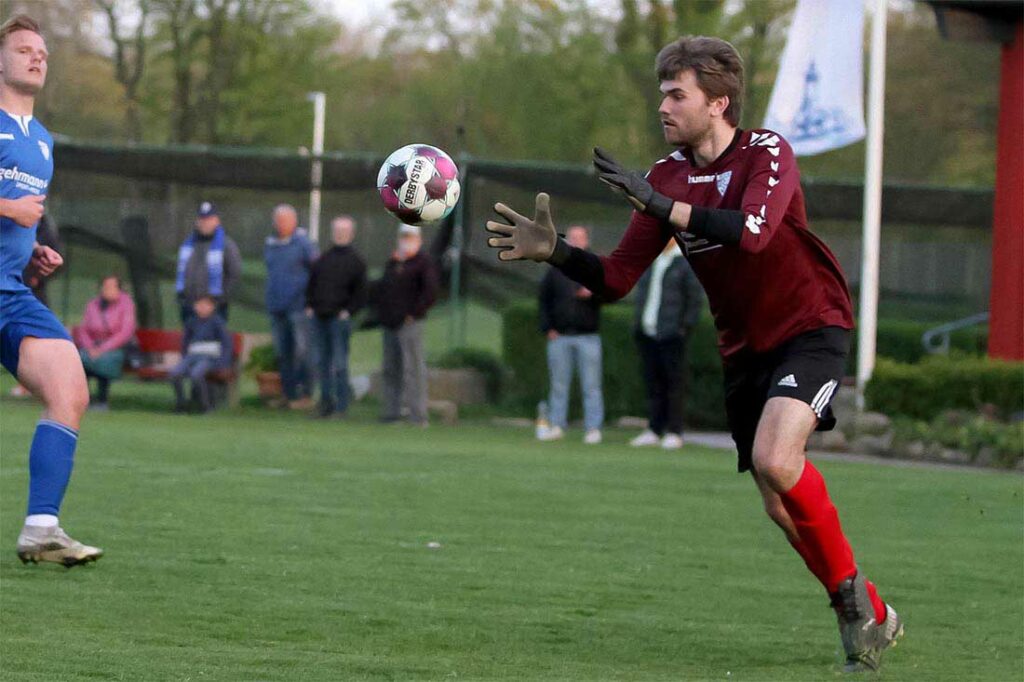 Keeper Jannes Menze hielt den Sieg für den TSV Plön fest (Archivfoto). © Ismail Yesilyurt