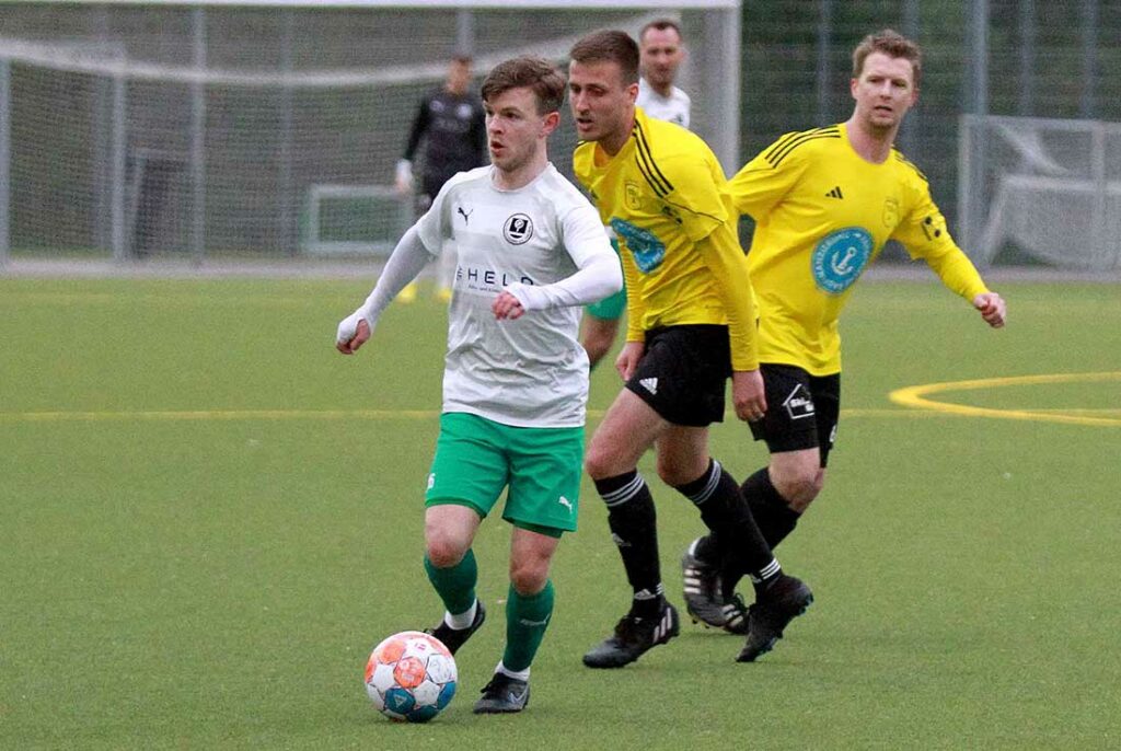 Jonas Hillmer (TSV Klausdorf) traf mit seinem ersten Saisontreffer zum 1:0. © 2023 Ismail Yesilyurt