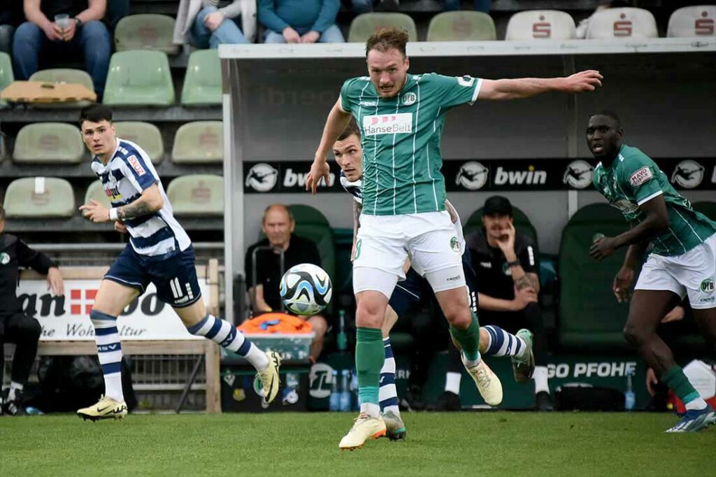 Florian Egerer  (VfB Lübeck) kam zur zweiten Halbzeit. © 2024 Olaf Wegerich