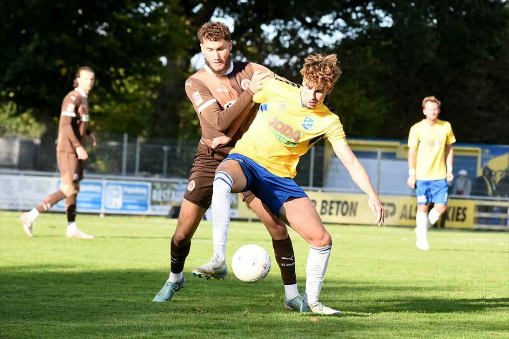 Merlin Sinanovic (Todesfelde) gegen Selcuk Rinal (Pauli II). © 2024 Olaf Wegerich